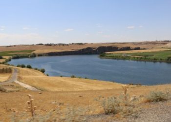 Belediyelerden sonra DSİ'de de kayyım etkisi: Çiftçiler su maliyeti altında ezildi