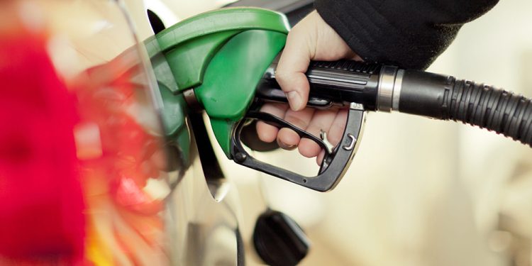 Benzine 2 lira 11 kuruş zam geliyor, litresi 26 lirayı aşacak!