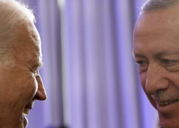 Türkiye’nin İsveç’in NATO üyeliğini destekleyeceğini açıklaması sonrası Vilnius’ta ABD Başkanı Joe Biden ile bir araya gelen Cumhurbaşkanı Erdoğan’ın yeni bir döneme yönelik mesajları öne çıktı.