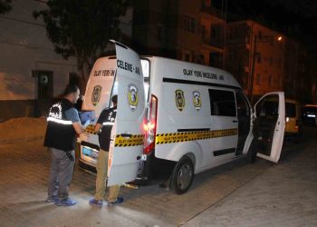 Bir silahlı saldırı haberi de Karaman’dan; genç adam evinin kapısında öldürüldü