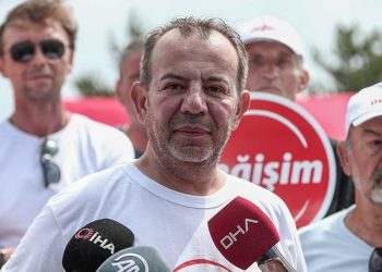 Kesin ihraç talebiyle Yüksek Disiplin Kurulu'na (YDK) sevk edilen CHP'li Bolu Belediye Başkanı Tanju Özcan, CHP'den ihraç edildi.