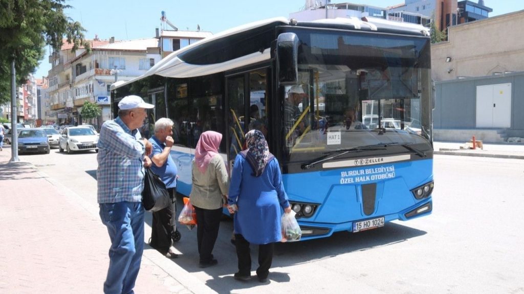 Burdur'da özel halk otobüsleri 65 yaş üstünden ücret alacak