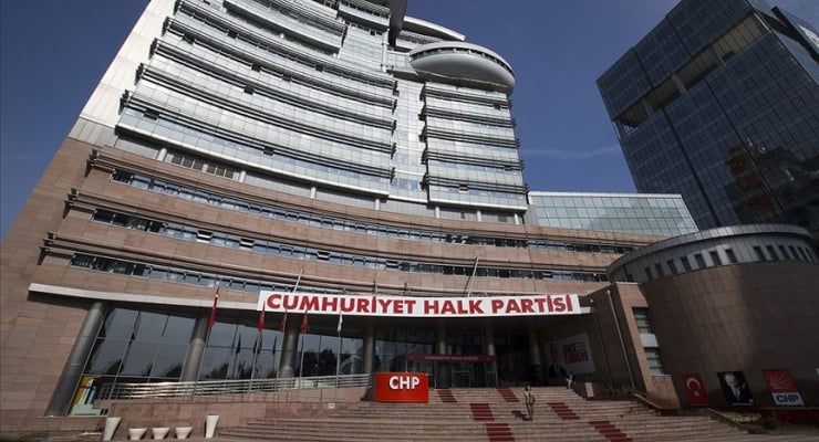 28 Mayıs seçimlerinin ardından başlayan ‘değişim’ tartışmaları, CHP’de medya tutum yönergesinin güncellenmesine neden oldu.