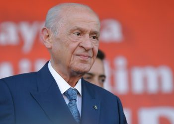 CHP'deki 'değişim' tartışmalarına Bahçeli de katıldı: Sınıf arkadaşım olmazsa...