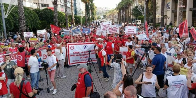 CHP'den zamlara karşı miting: 'Halkımız bu zulme karşı yalnız yürümeyecek'