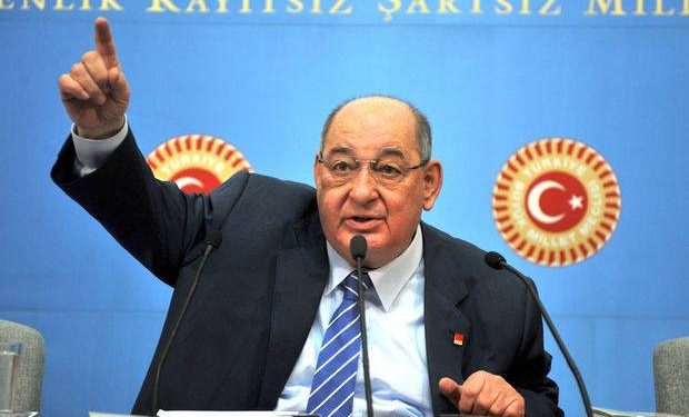 Eski CHP Grup Başkanvekili Kemal Anadol, "Parti ilkelerine bağlı temiz bir insan olsa genel başkanlığı bugün bırakırım" dediği iddia edilen CHP Genel Başkanı Kemal Kılıçdaroğlu'na, "Hakkımı helal etmiyorum" diyerek yanıt verdi.
