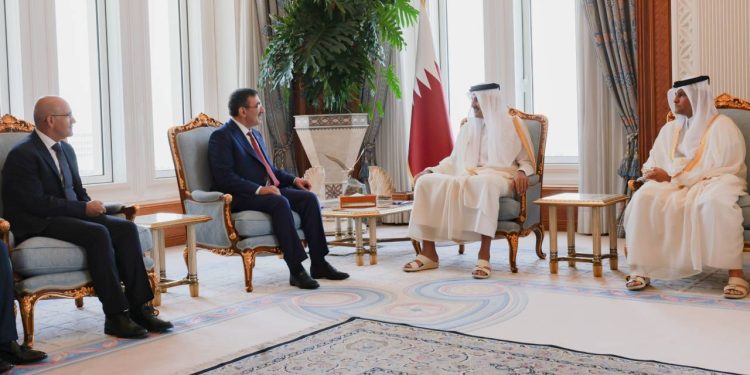 Cumhurbaşkanı Yardımcısı Cevdet Yılmaz ile Hazine ve Maliye Bakanı Mehmet Şimşek Katar'da