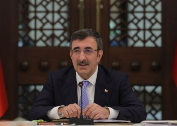 Cumhurbaşkanı Yardımcısı Yılmaz: 'Türkiye toplam borçlarda avantajlı bir konumdadır'