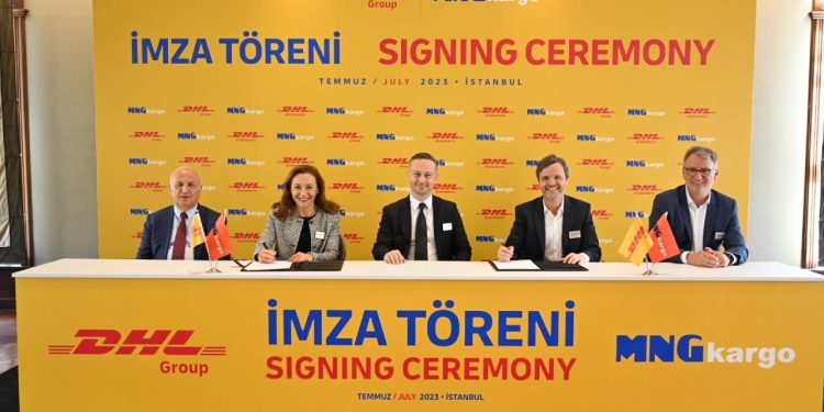 DHL, MNG Kargo'yu satın alıyor