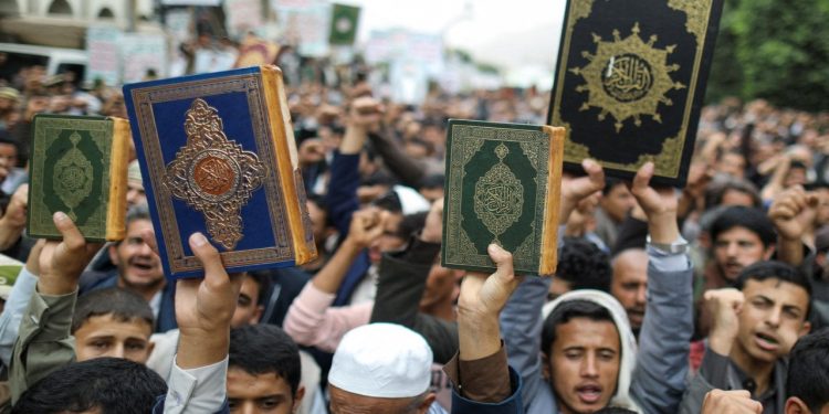 Danimarka ve İsveç, Kuran yakmayı yasaklamak için 'yasal araç' arıyor