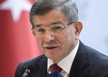Davutoğlu'ndan zam tepkisi: "Yazıklar olsun"