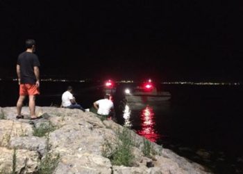 Denizde kaybolan çocuğun 10 saat sonra cesedi bulundu