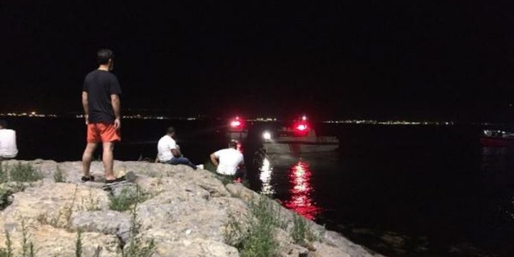 Denizde kaybolan çocuğun 10 saat sonra cesedi bulundu