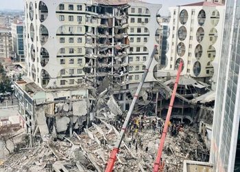 Depremde yıkılan Galeria soruşturmasında 7 kişi tahliye oldu