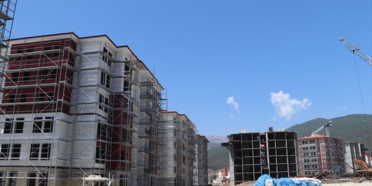 Depremzede hak sahipleri hibe ve krediden nasıl faydalanabilecek, koşullar ne?
