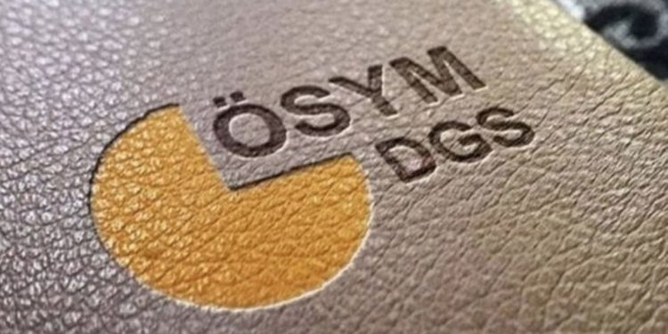 Dikey Geçiş Sınavı'na 450 binden fazla aday katılacak