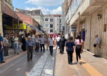 Dokuz günlük bayram tatili küçük esnafı vurdu: 'Umduğumuzu bulamadık'