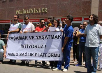 Dr. Ekrem Karakaya Diyarbakır’da anıldı: ‘Sağlıkta Dönüşüm’ politikaları, şiddetin kapılarını sonuna kadar açtı