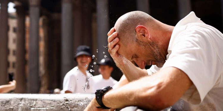 Dünya kırmızı alarmda: 'Cehennem Haftası' nedeniyle İtalya'da çalışanlara 'sıcak' izni