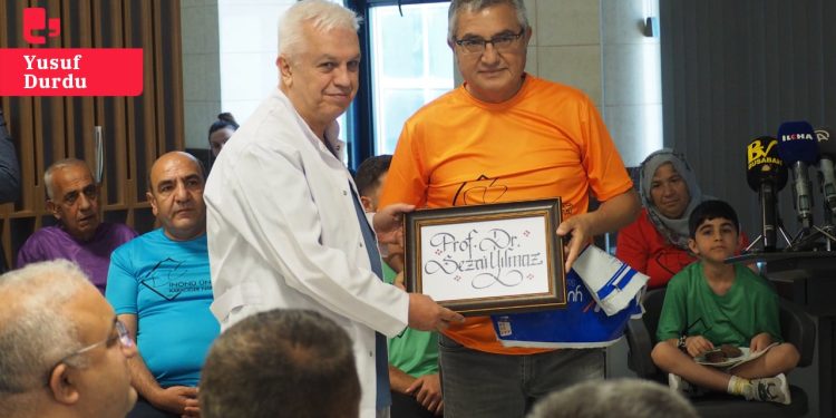 Dünyada bir ilk: Dörtlü çapraz karaciğer nakli Malatya'da yapıldı