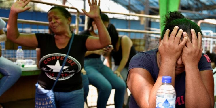 Ekvador cezaevinde çıkan isyanda 31 kişi öldü