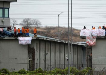 Ekvador'da cezaevi isyanı: Altı mahkum öldü, beş gardiyan esir alındı