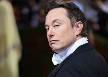 Elon Musk yeniden 'dünyanın en zengini' oldu