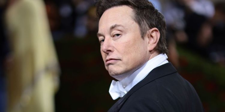 Elon Musk yeniden 'dünyanın en zengini' oldu