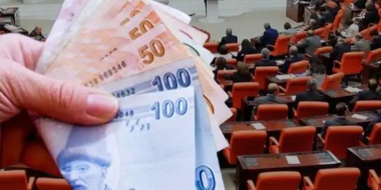 Emekli milletvekili maaşlarına 14 bin lira zam! Alacakları ücret belli oldu