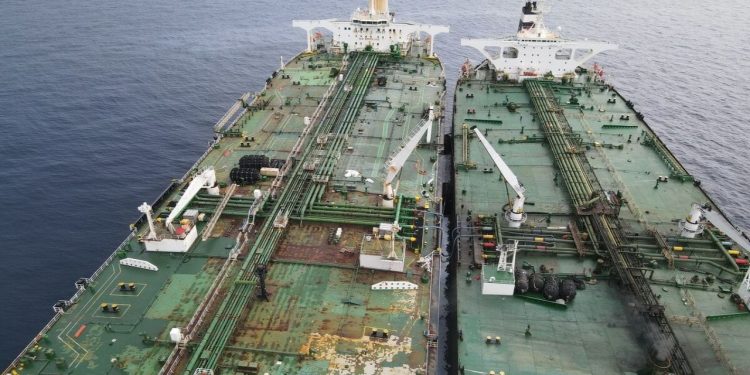 Endonezya, İran'a ait petrol tankerine el koydu: Yükü 304 milyon dolar değerindeydi