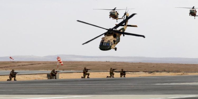 Erbil yakınlarında IŞİD karşıtı koalisyona ait helikopter düştü