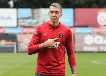 Erden Timur kötü haberi verdi: Muslera, Galatasaray'a veda ediyor
