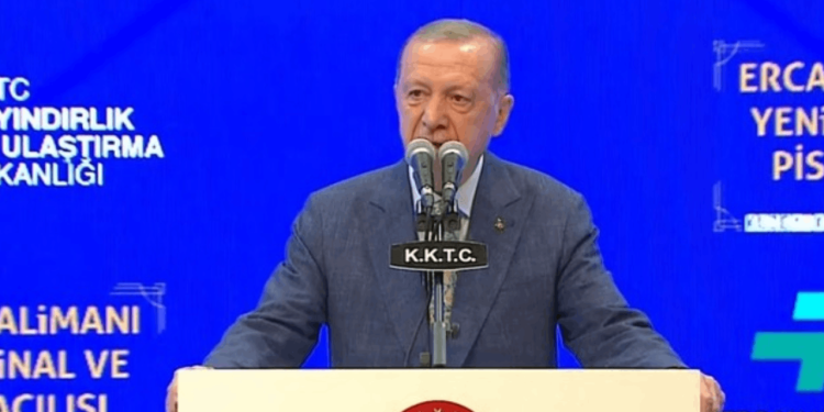 Erdoğan Kıbrıs'ta konuştu... Kofi Annan'ı andı çağrıda bulundu: Eşit iki devletin yan yana birlikte yaşama idealini destekleyin