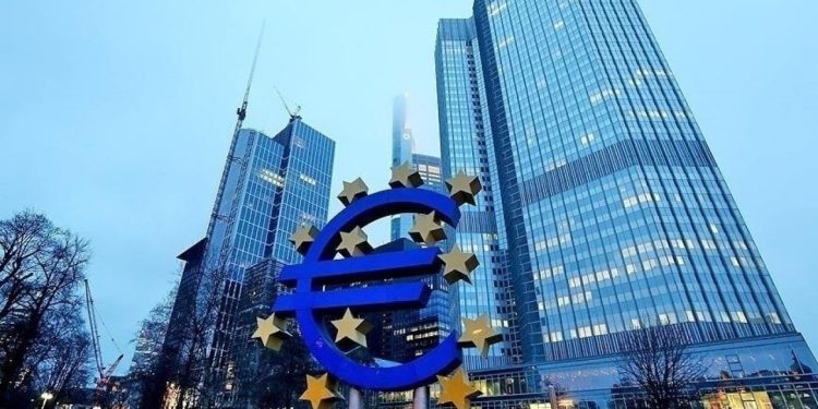 Euro Bölgesi ikinci çeyrekte yüzde 0,3 büyüdü
