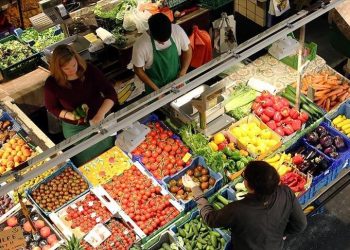 Dünya gıda fiyatları endeksi haziran ayında şeker, bitkisel yağlar, tahıl ve süt ürünleri fiyatlarındaki düşüşlerin etkisiyle nisan 2021'den bu yana en düşük seviyeye geriledi.