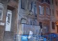 Fatih'te üç katlı metruk binada balkon çöktü