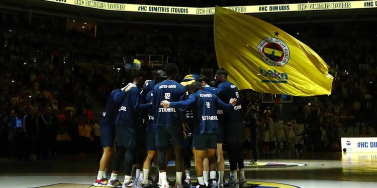 Fenerbahçe Beko, Yunan pivotu kadrosuna kattı