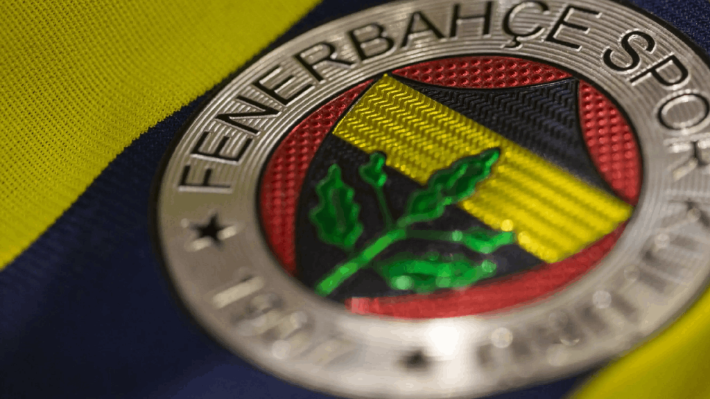 Fenerbahçe iki transferi birden duyurdu!