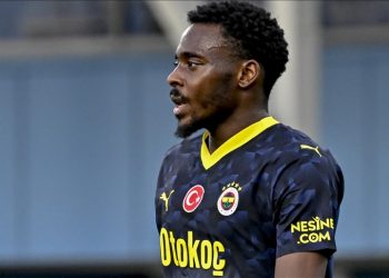 Fenerbahçe Kulübü, futbol takımının forma göğüs sponsoru OTOKOÇ ile 1 sezon daha uzattığı sözleşmenin finansal şartlarını açıkladı.