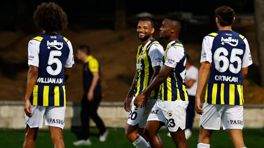 Fenerbahçe, sezonun ilk resmi maçına çıkıyor