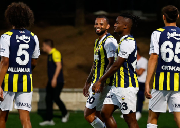Fenerbahçe, sezonun ilk resmi maçına çıkıyor