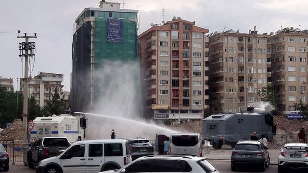 Galeria Sitesi’nde çalışma yapan bilirkişi heyetine toz engeli