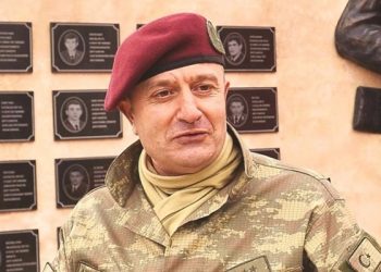 Gazeteci Müyesser Yıldız’dan emekli Korgeneral Zekai Aksakallı’ya 15 Temmuz soruları!