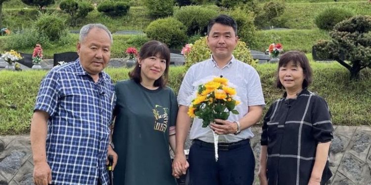 "Üç yıl önce küçük kardeşimin soğuk bedenini bulduğumda, aylardan mayıstı ama benim kalbim kışa dönmüştü."