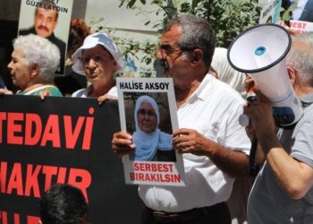 Halise Aksoy’a kalp krizi riskine rağmen kelepçe dayatması