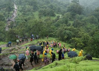 Hindistan'da heyelan nedeniyle ölenlerin sayısı 16'ya yükseldi