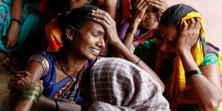 Hindistan'daki toprak kaymasında ölü sayısı 26'ya yükseldi: 80 kişi hala kayıp