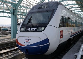Hızlı tren biletlerine zam