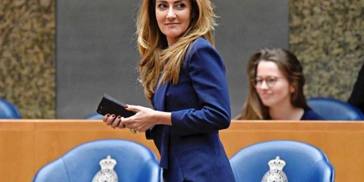 Hollanda Başbakanı Rutte’nin koltuğuna Ankara doğumlu Dersimli Yeşilgöz aday