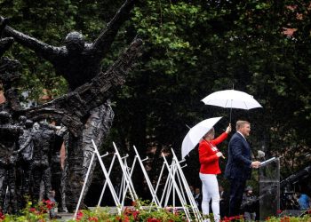 Hollanda Kralı ülkesinin kölelikteki rolü nedeniyle özür diledi